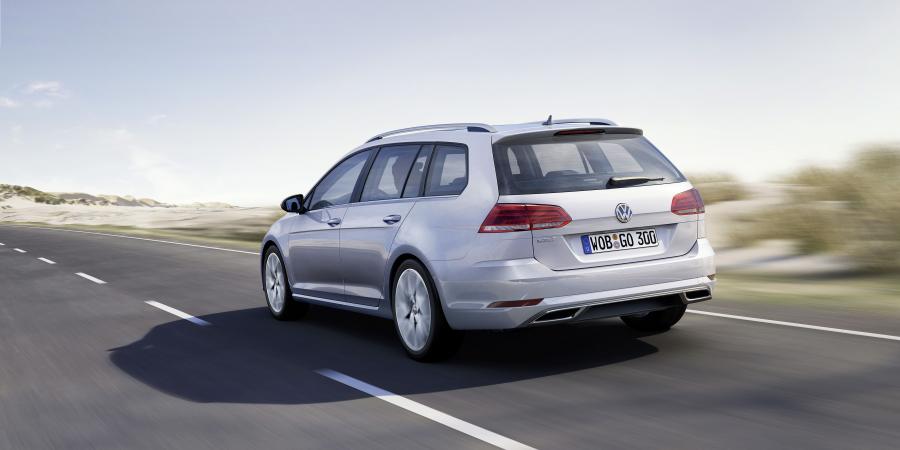  Volkswagen Golf TDI Variant 2017 года  (WW) (фото 2 из 31)